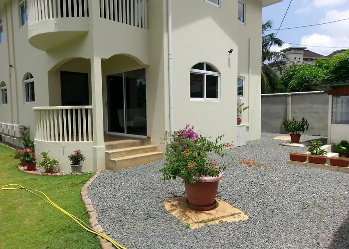 Flower Garden Self-catering Apartmán
