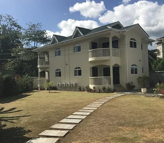 Apartmán Flower Garden Self-catering