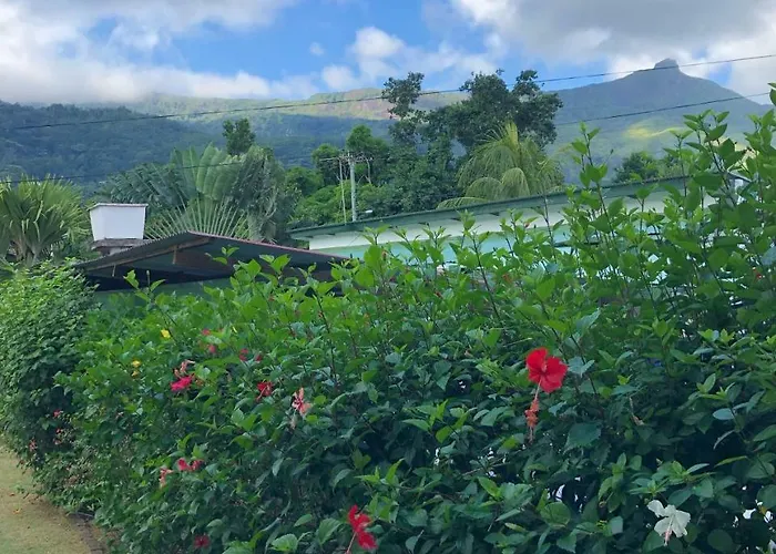 Flower Garden Self-catering